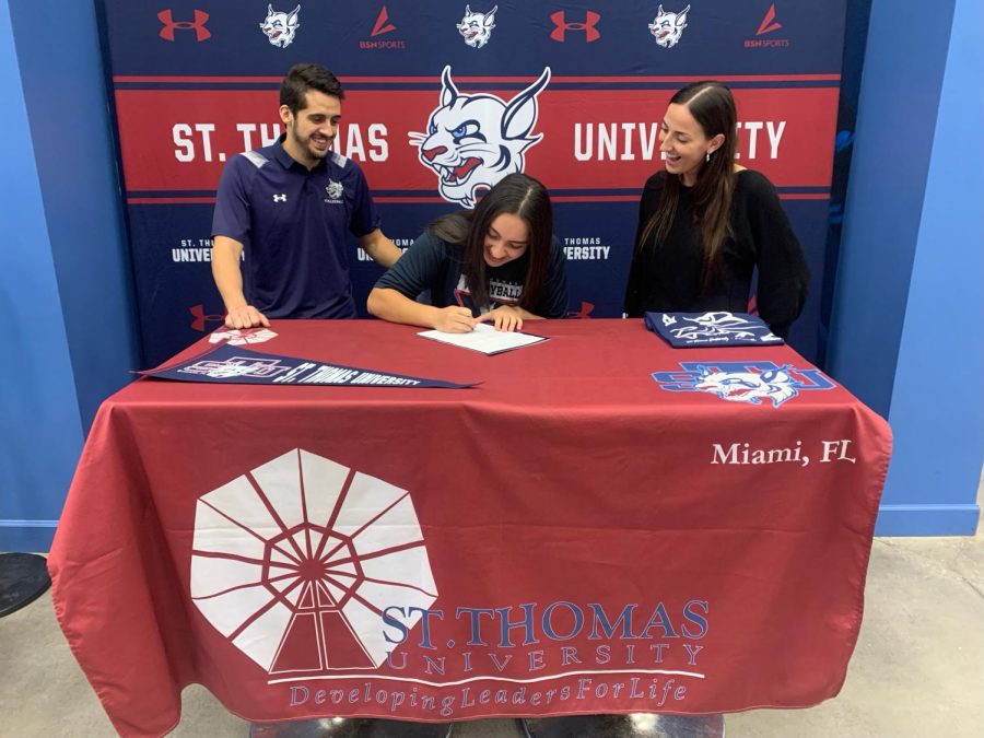 Volleyball player Alex Bruno commits to St. Thomas University
